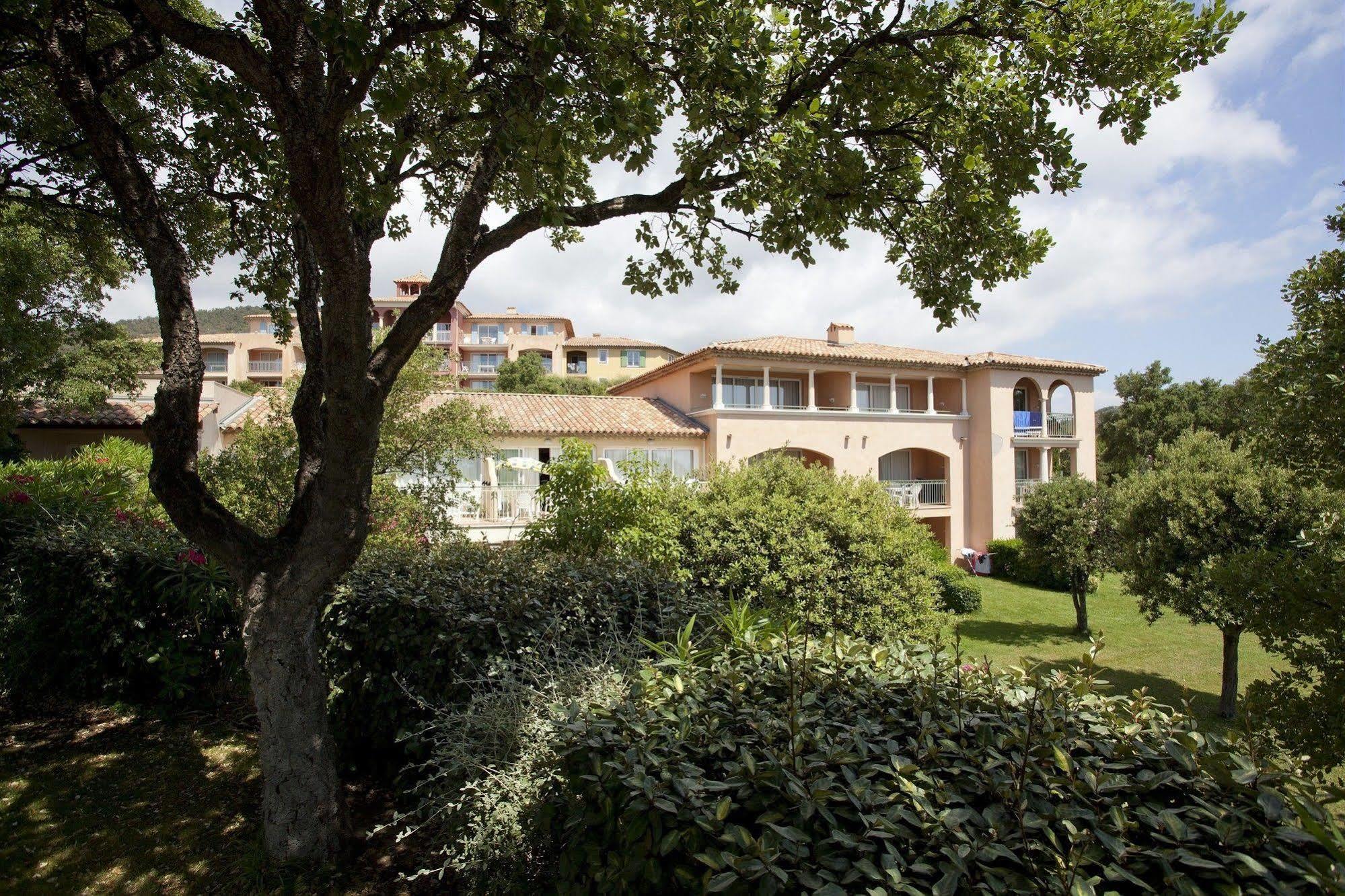 P&V Residence Le Hameau Des Issambrr Сен Максим Екстериор снимка